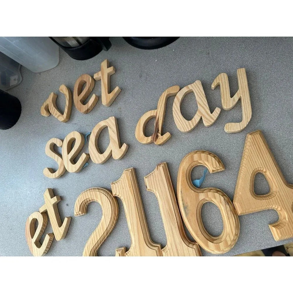 Lot of Wooden letters and numbers - Picture 2 of 5